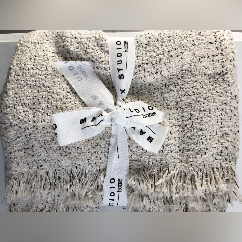 NEW Max Studio Home Natural Textured Throw Blanket